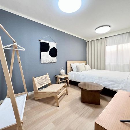 Tranquil House With 3 Bedrooms 7Min To Metro Straight To Shinjuku And Shibuya Präfektur Tokio Exterior foto